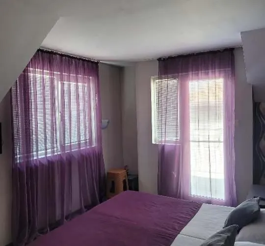 Taligarov Pensionat 3*